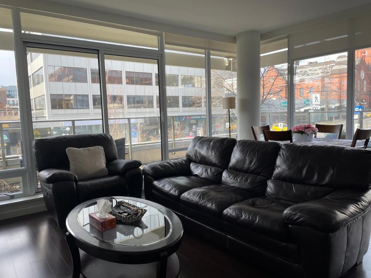 Spacious Downtown 2 Bedroom Condo With Pool And Air Conditioning Victoria Exteriér fotografie